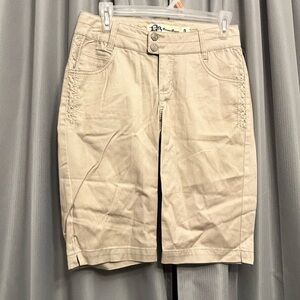 Boom Boom Jeans Women's khaki Denim Bermuda Shorts with embroidered Size 5 NWT